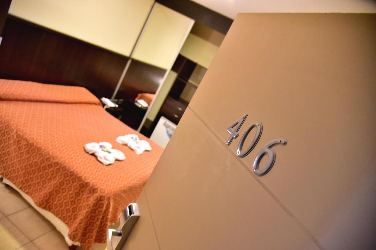 Hotel Confianza Corrientes Dış mekan fotoğraf